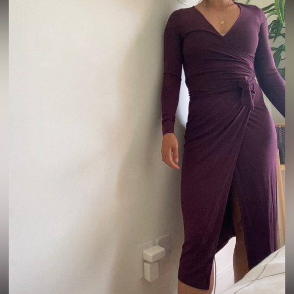 Aritzia Babaton long sleeve wrap dress - Picture 3 of 3